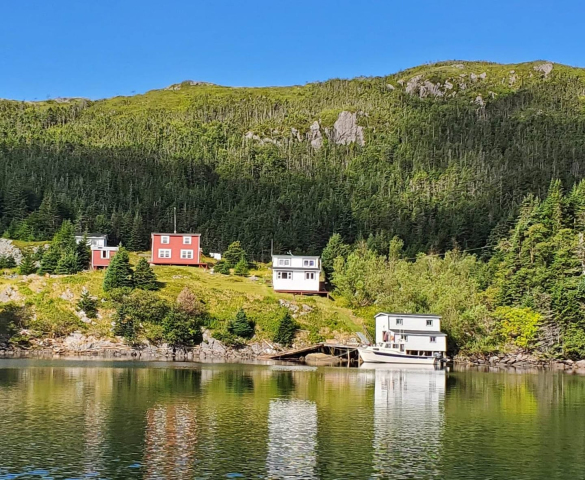 16 Mike Leonard premises: family home, Barb's cabin and wharf